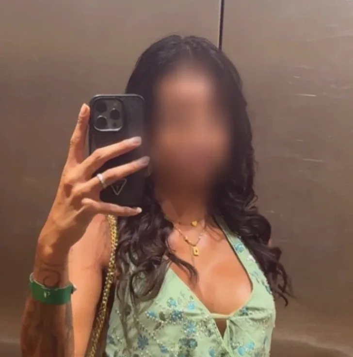 Anna, 23
