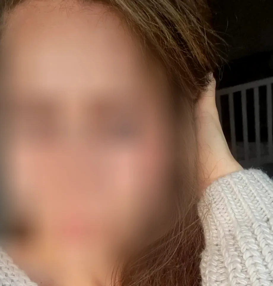 Sandra, 31