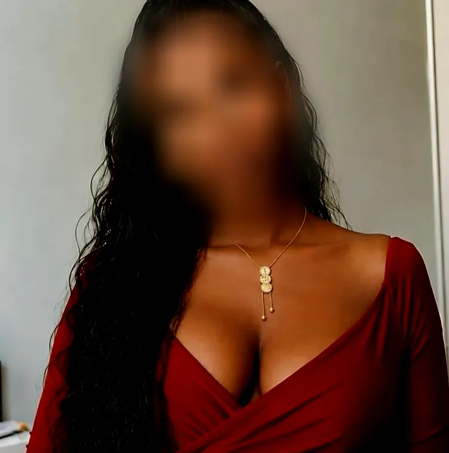 Sina, 23